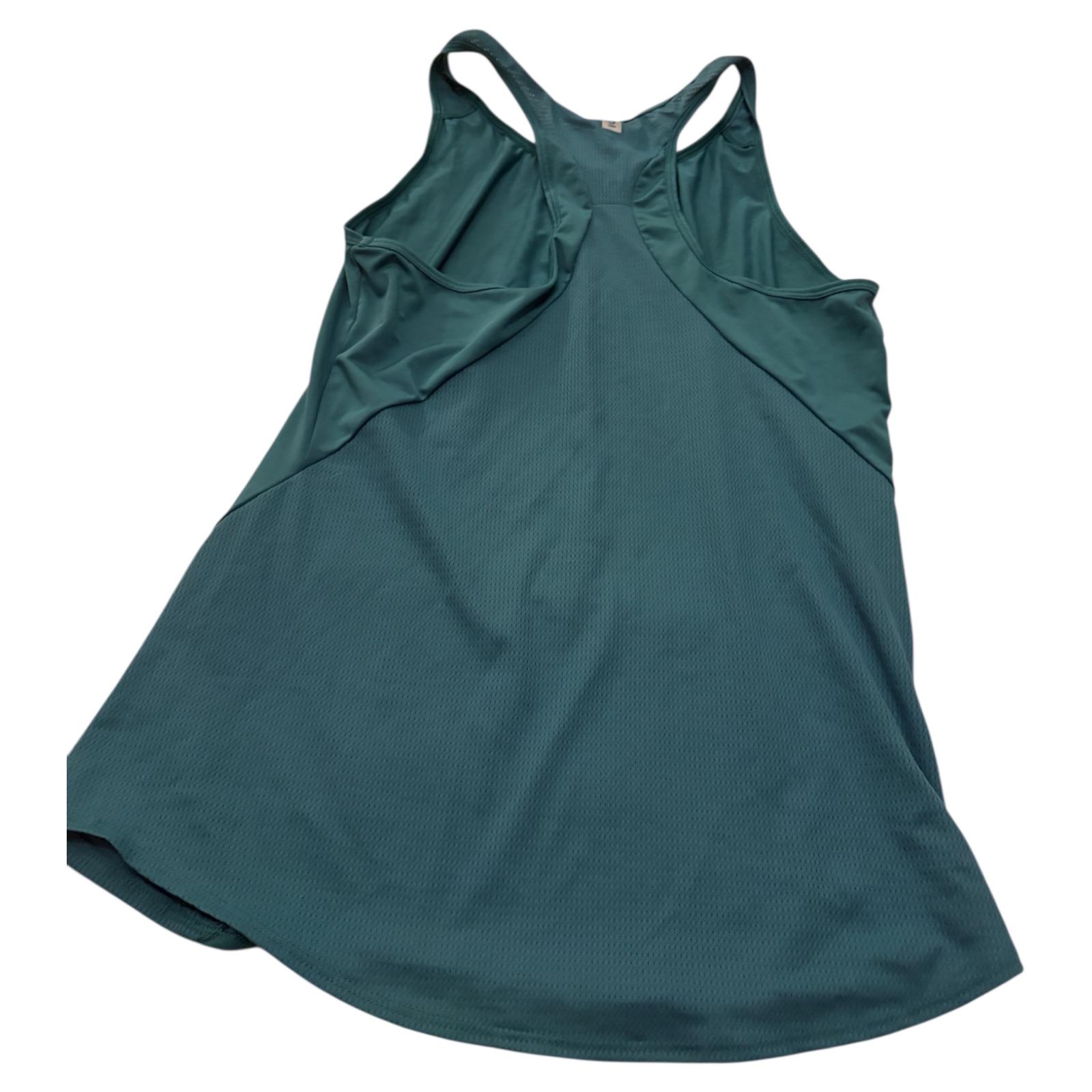 Camiseta deportiva verde talla M 5,99 € SIN ESTRENAR