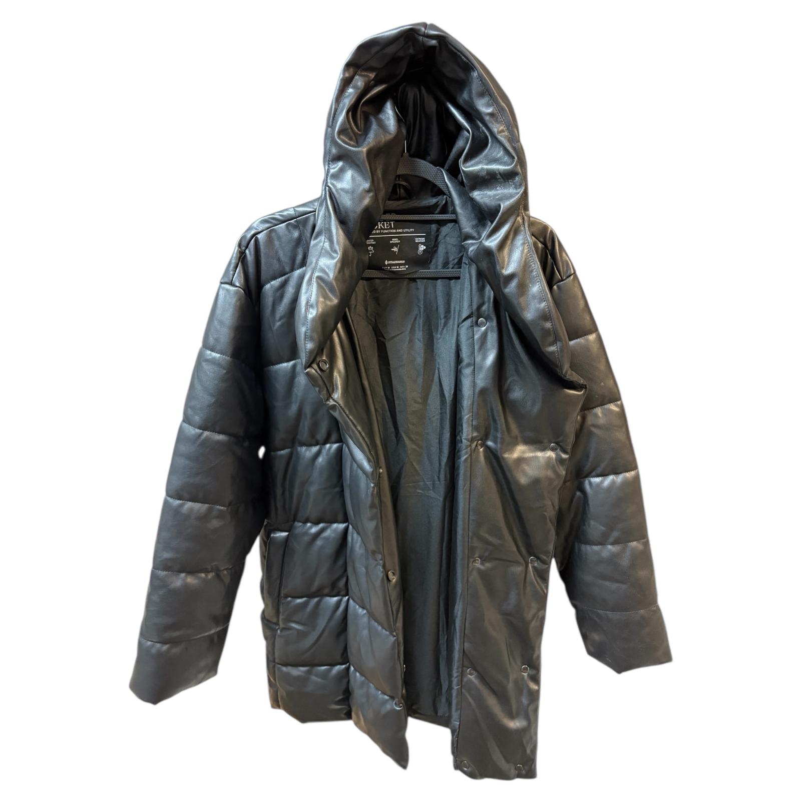 Chaqueta acolchada negra stradivarius  talla M SIN ESTRENAR 59,99 €