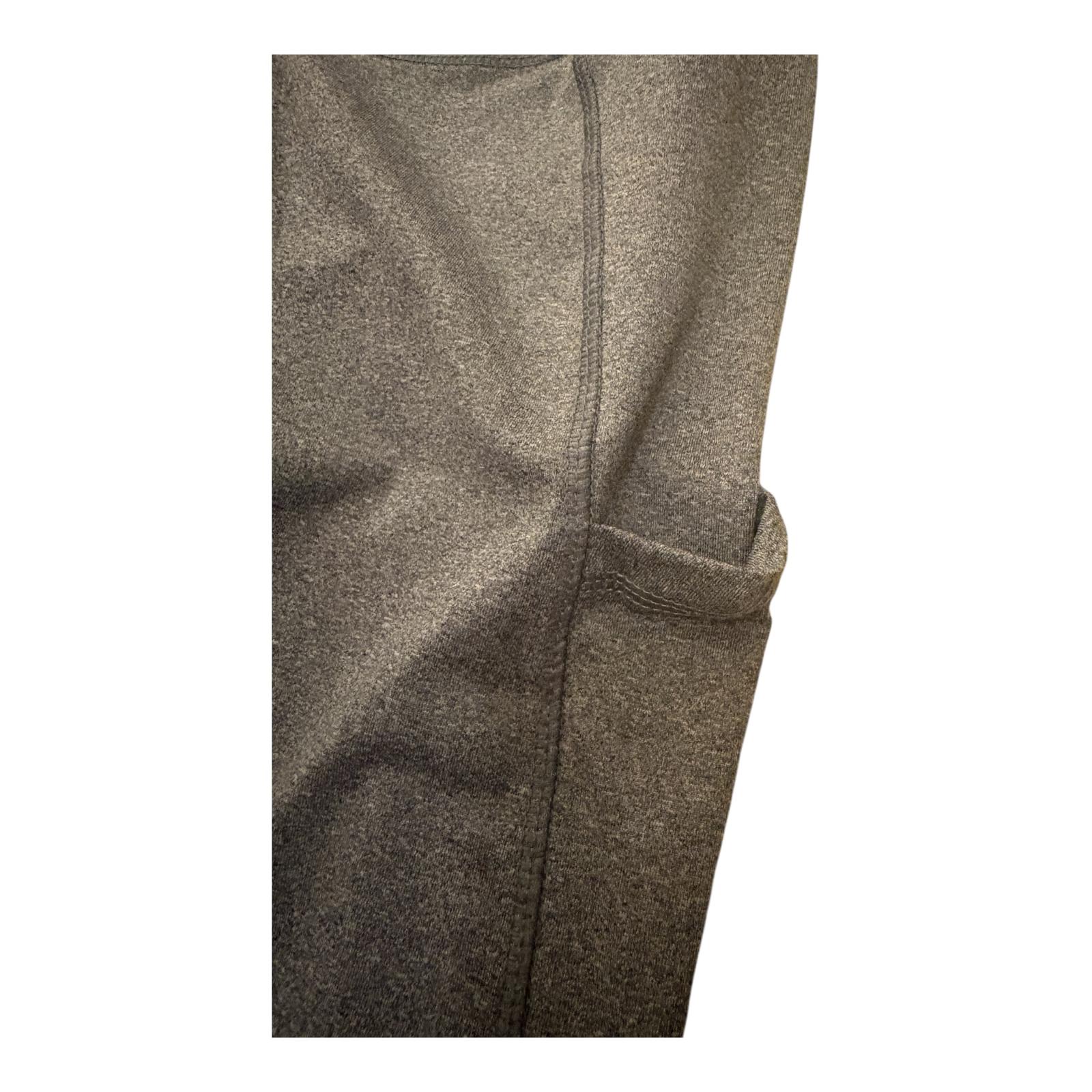 Mallas deportivas grises con bolsillo talla S 5.99 € SIN ESTRENAR