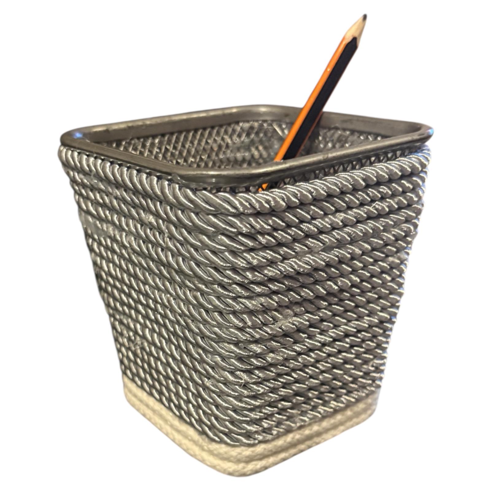 PORTA LAPICES CON BASE DE ALUMINIO DECORADO