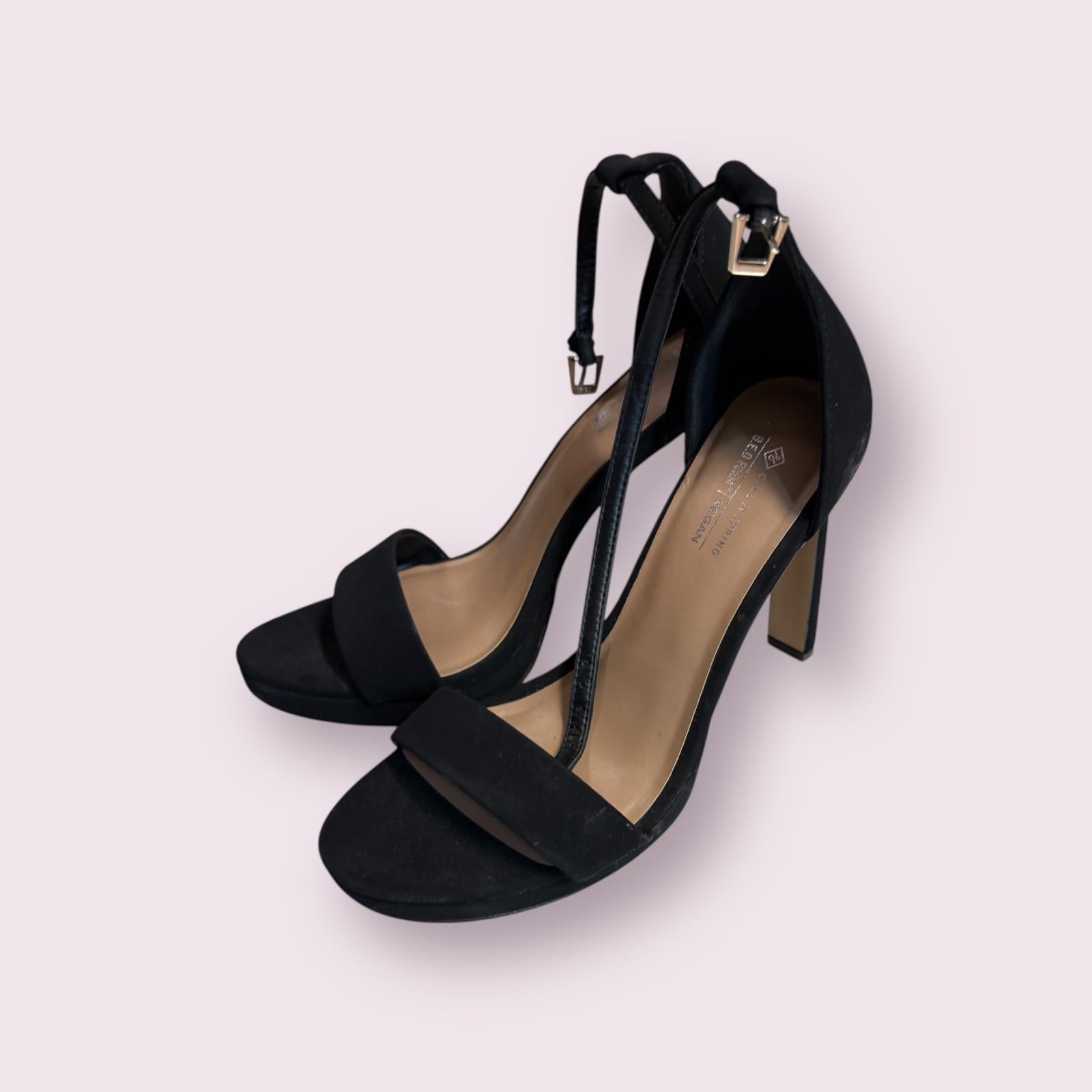 Zapato tacon negro talla 39 SIN ESTRENAR