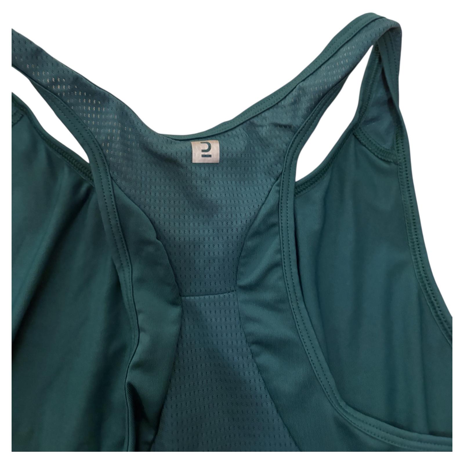 Camiseta deportiva verde talla M 5,99 € SIN ESTRENAR